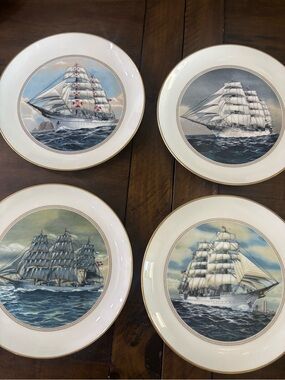The Danbury mint the official tall ships collection fine China
